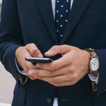 kait-loggins-291456-800x445 6 Common Mobile Banking mistakes you must Avoid